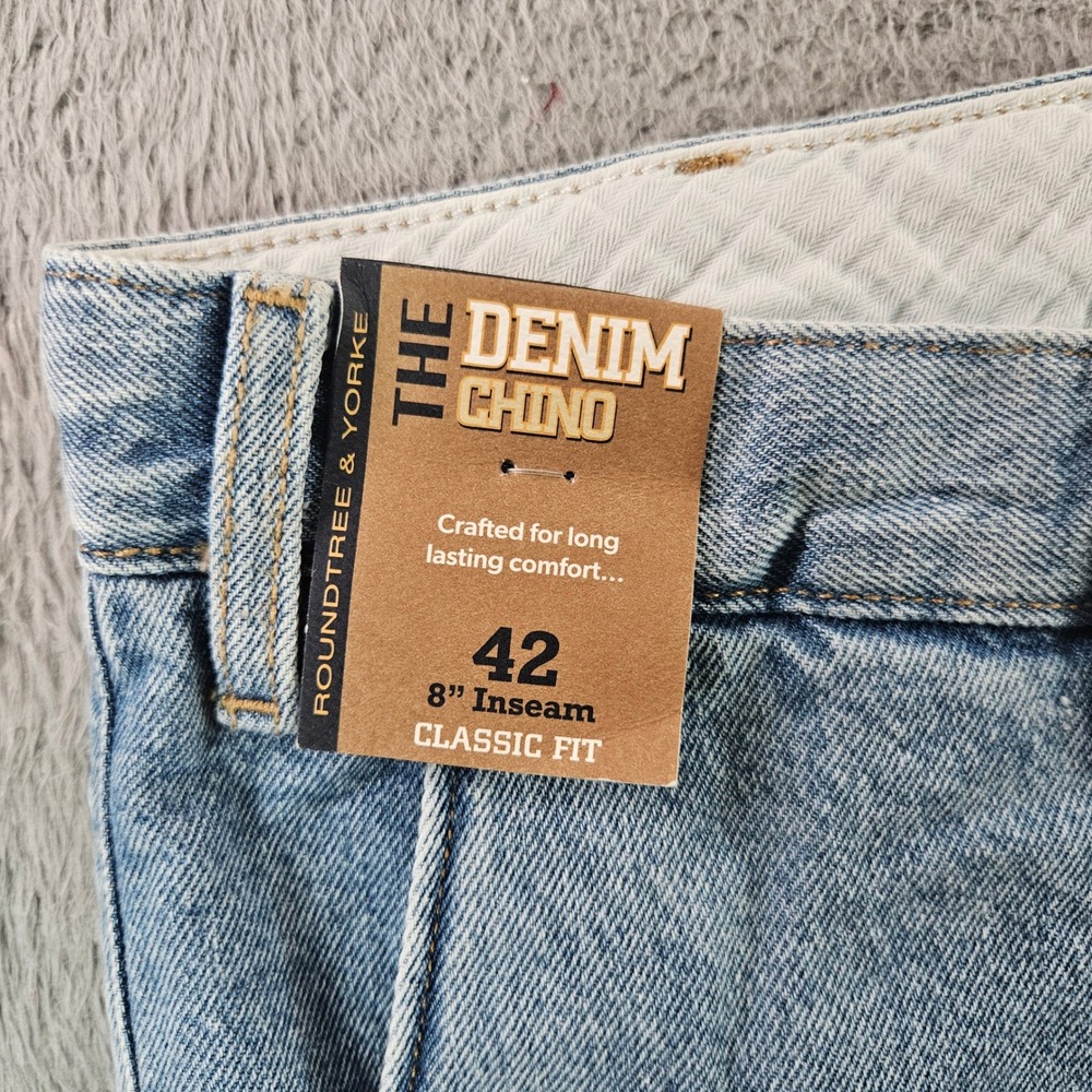 Roundtree & Yorke The Denim Chino Shorts Mens 42 Light Wash Blue 8in Inseam NWT